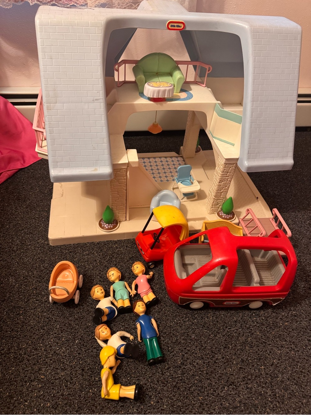 Vintage little tikes Family Playset with accessories - Picture 2 of 5